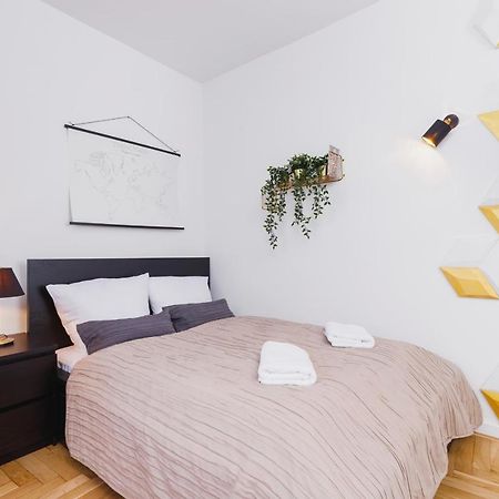 Studio Apartment Daszynskiego Cracow By Noclegi Renters Krakow Bagian luar foto