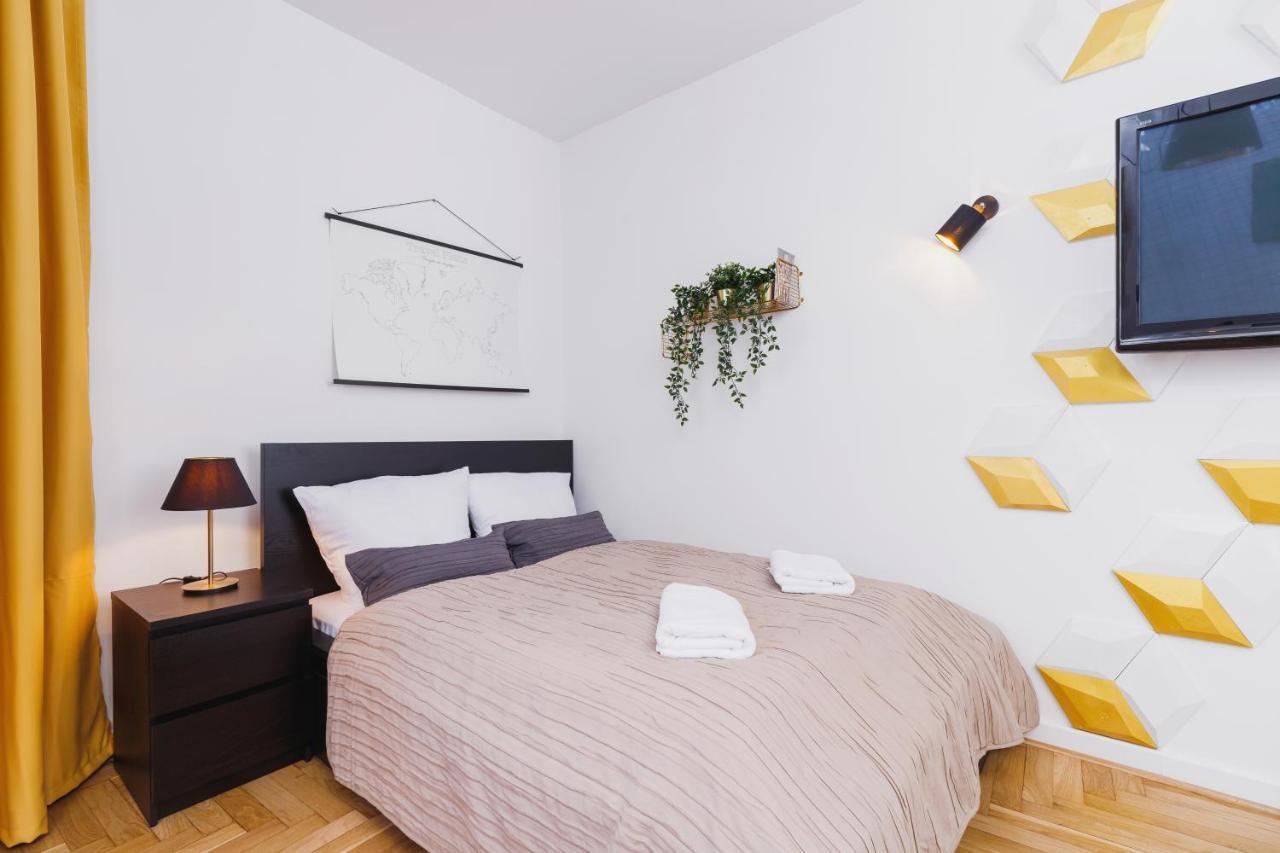 Studio Apartment Daszynskiego Cracow By Noclegi Renters Krakow Bagian luar foto
